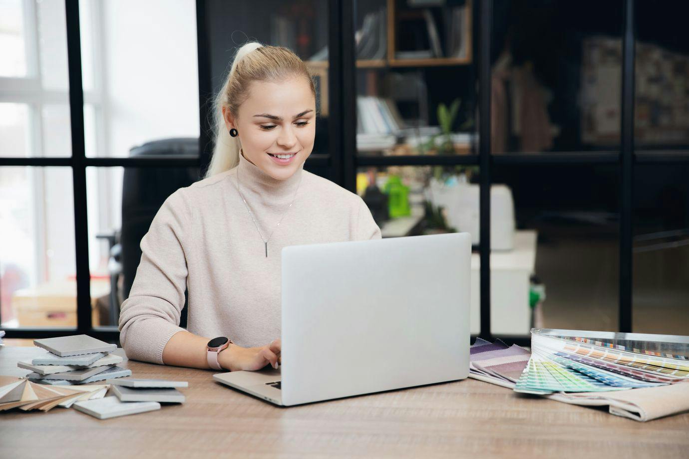 30+ Interior Designer Interview Questions & Answers